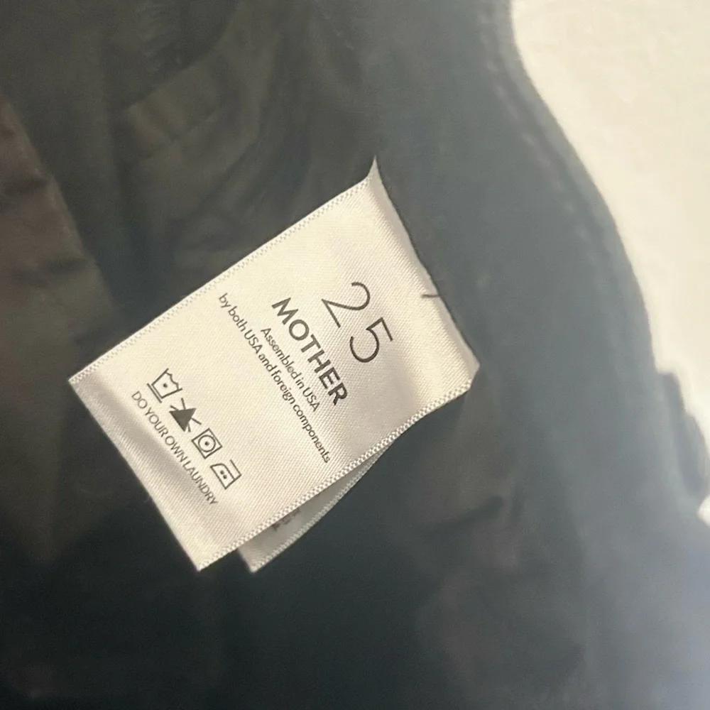 MOTHER The Hustler High-Rise Ankle Fray Jeans in Not Guilty